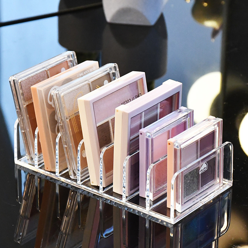 New-Acrylic Compact Eyeshadow  - огляд і ціна Eyeshadow Palette