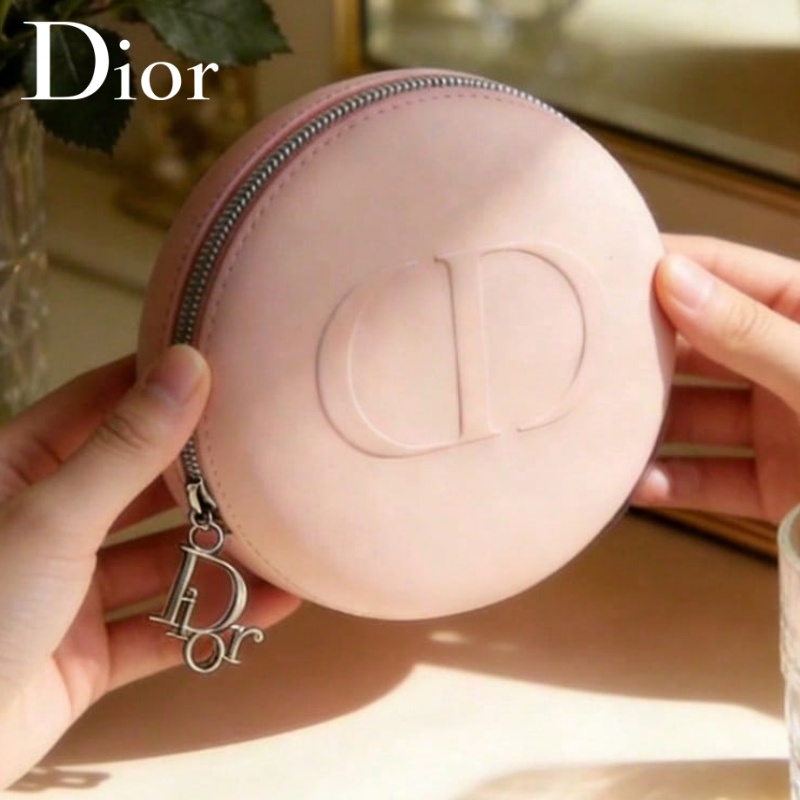 Christian Dior Dior’s Bag Luxu - огляд і ціна Beauty Makeup Dior