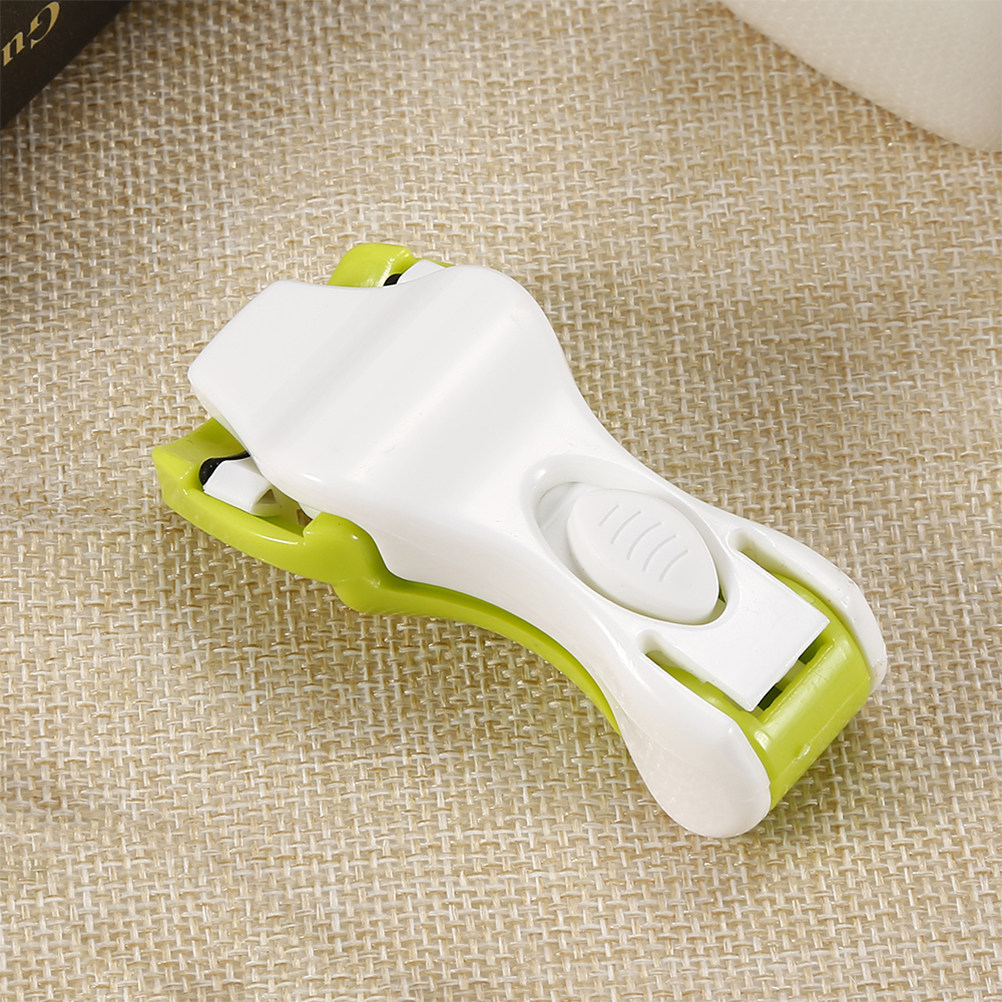 Mini Lightweight Portable Eyel - огляд і ціна Beauty Without Makeup