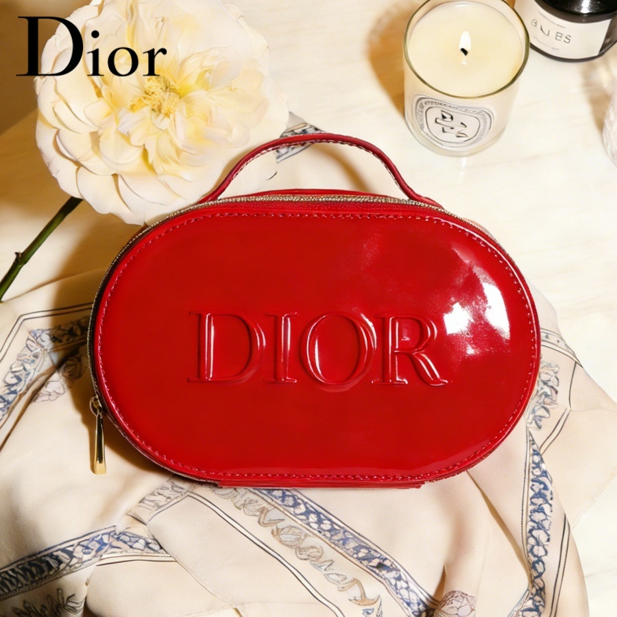 Dior Dior’s Bag Luxury Glossy  - огляд і ціна Beauty Makeup Dior