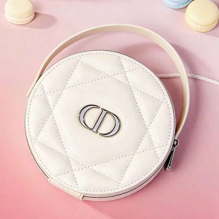 Christian Dior Dior’s Bag Luxu - огляд і ціна Beauty Makeup Dior