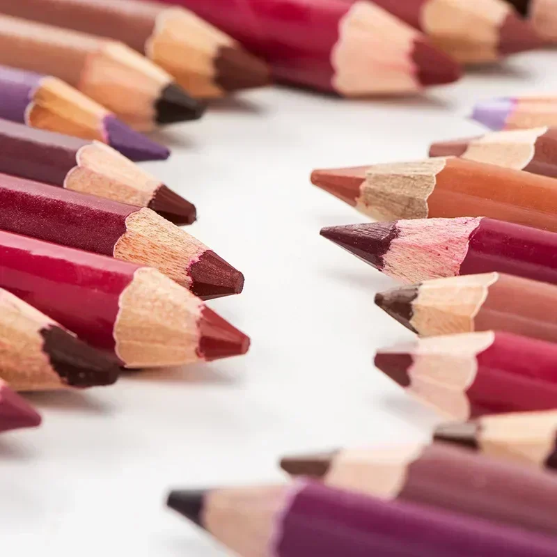 Colored Lip Liner Pencil Black - огляд і ціна Lip Liner Pencil